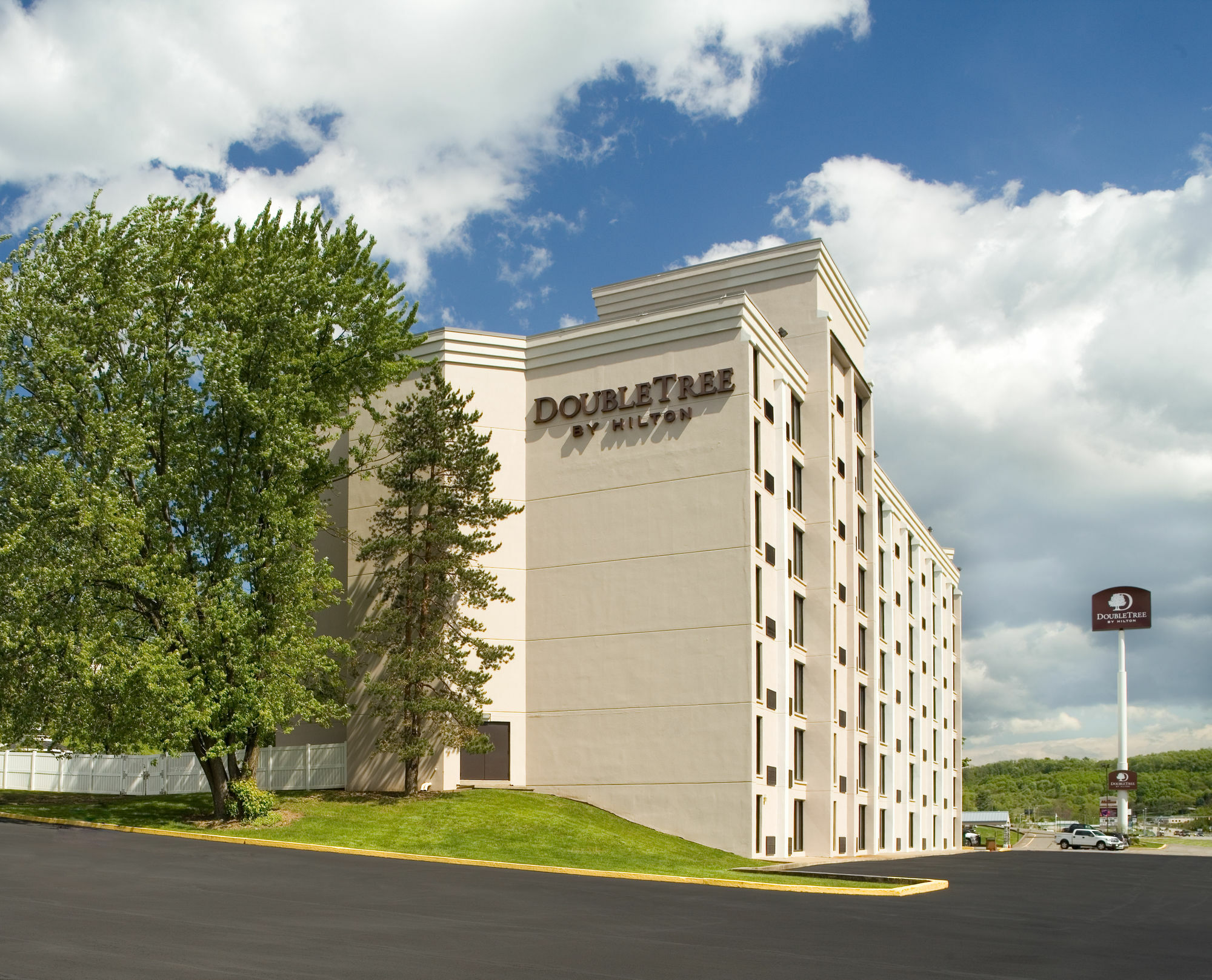 Doubletree By Hilton Pittsburgh - Meadow Lands Otel Washington Dış mekan fotoğraf